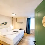 לינה וארוחת בוקר Gamlitzer Winzerzimmer Im Urmeer - Kontaktloses Gaestehaus גמליץ