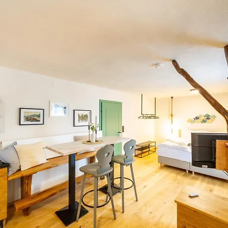 Gamlitzer Winzerzimmer Im Urmeer - Kontaktloses Gaestehaus 3*