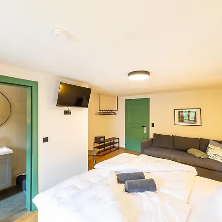 Bed & Breakfast Gamlitzer Winzerzimmer Im Urmeer - Kontaktloses Gaestehaus 3*