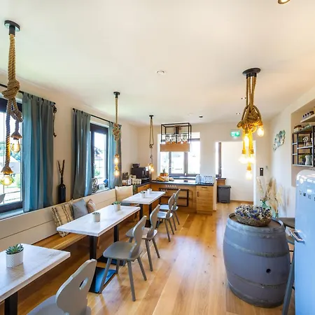 فندق مبيت وإفطار Gamlitzer Winzerzimmer Im Urmeer - Kontaktloses Gaestehaus